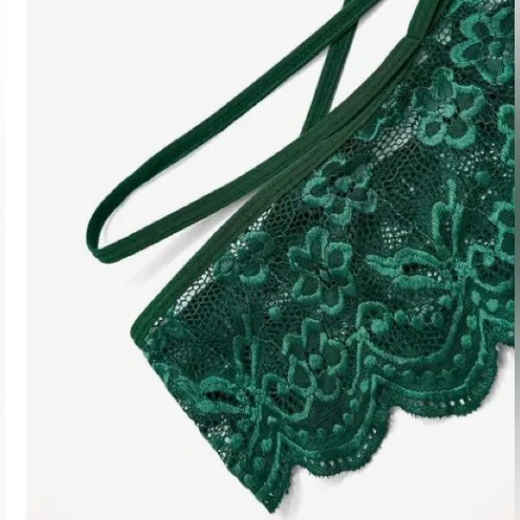 Green Floral Lace Bralette & Panties Lingerie Set Small Adjustable Bra Straps - Picture 2 of 7